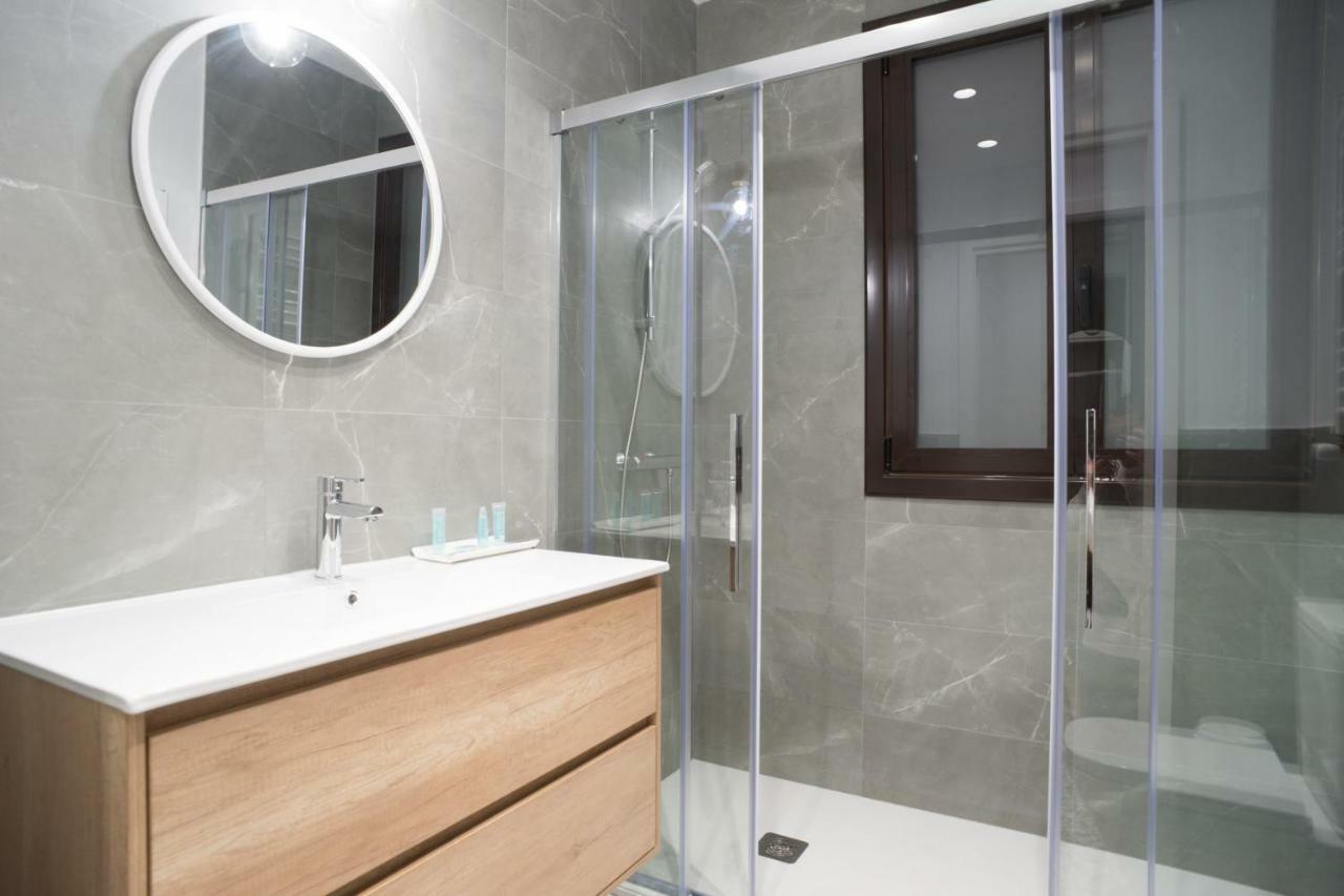 Cantabric Plaza / Iberorent Apartments San Sebastian Bagian luar foto
